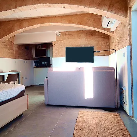 Tide 21 Savynomad Harbour Residences Valletta