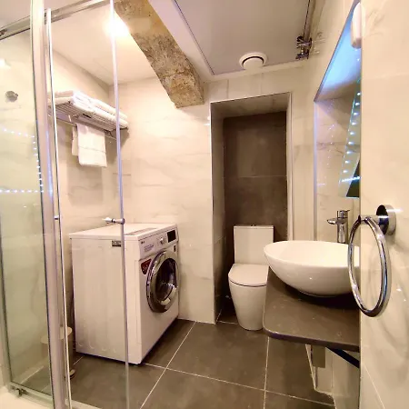 Tide 21 Savynomad Harbour Residences Valletta