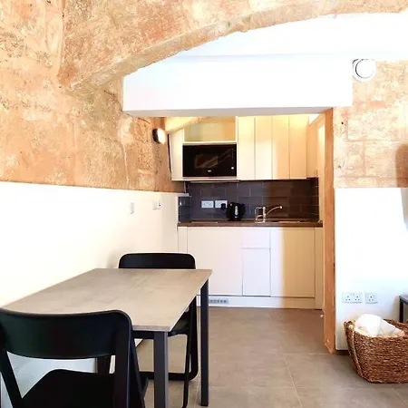 Tide 21 Savynomad Harbour Residences Valletta