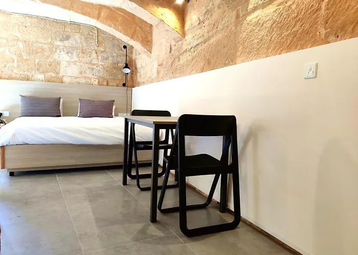 Tide 21 Savynomad Harbour Residences *