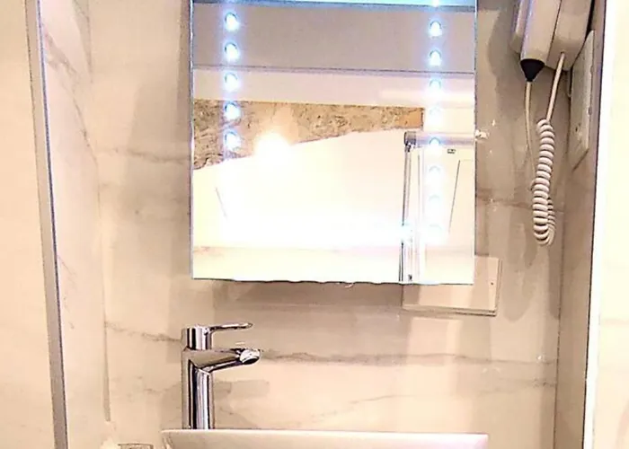 Tide 21 Savynomad Harbour Residences 別荘 *