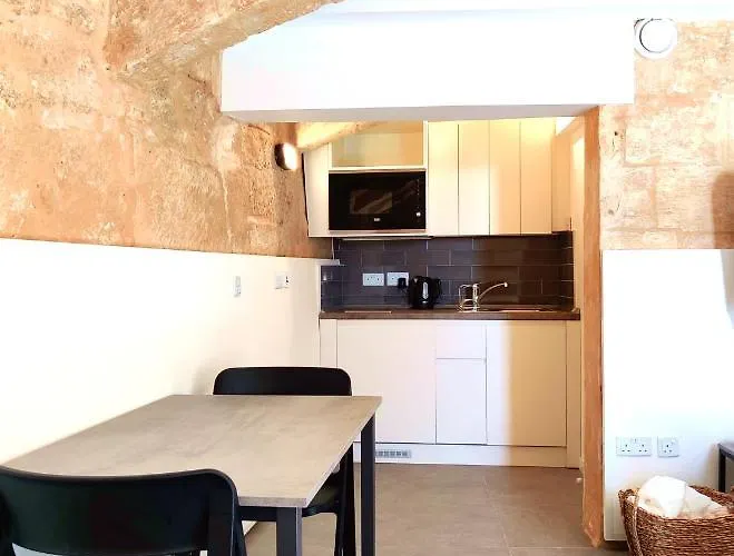 Tide 21 Savynomad Harbour Residences Valletta